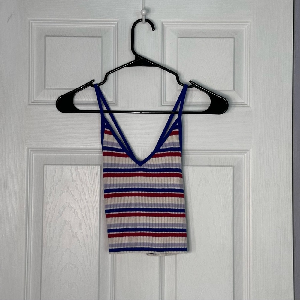 - [ ] Kendall&Kylie Striped Tank